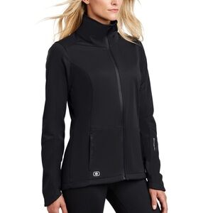 🌸NWT OGIO Women’s Pivot Soft Shell Jacket - size medium